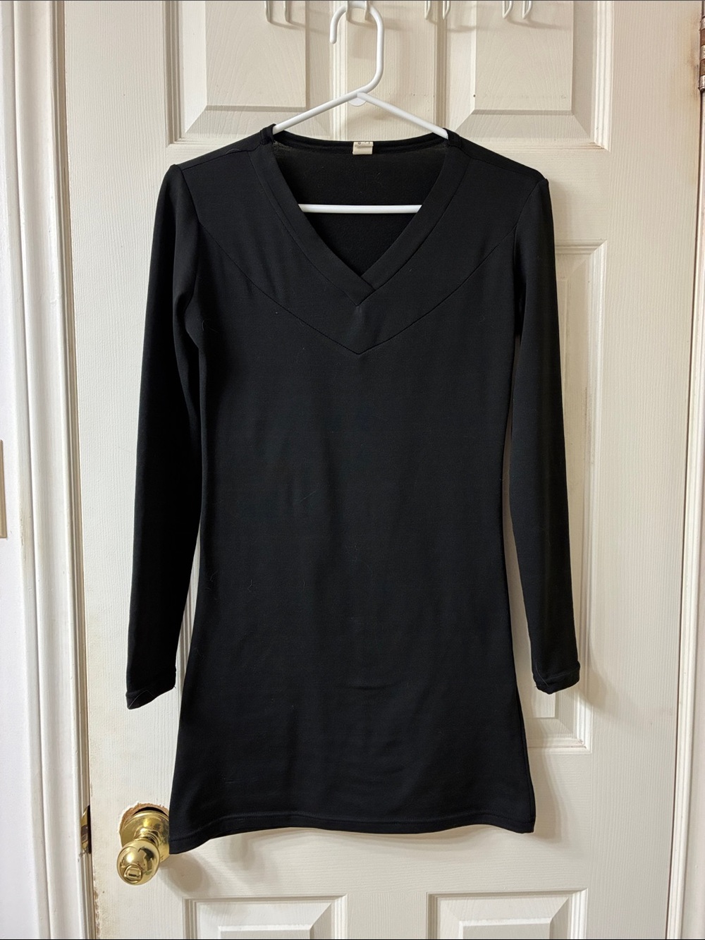 🌷3 for $25🌷Unbranded, US, Black Long Sleeve V-Neck Bodycon Dress